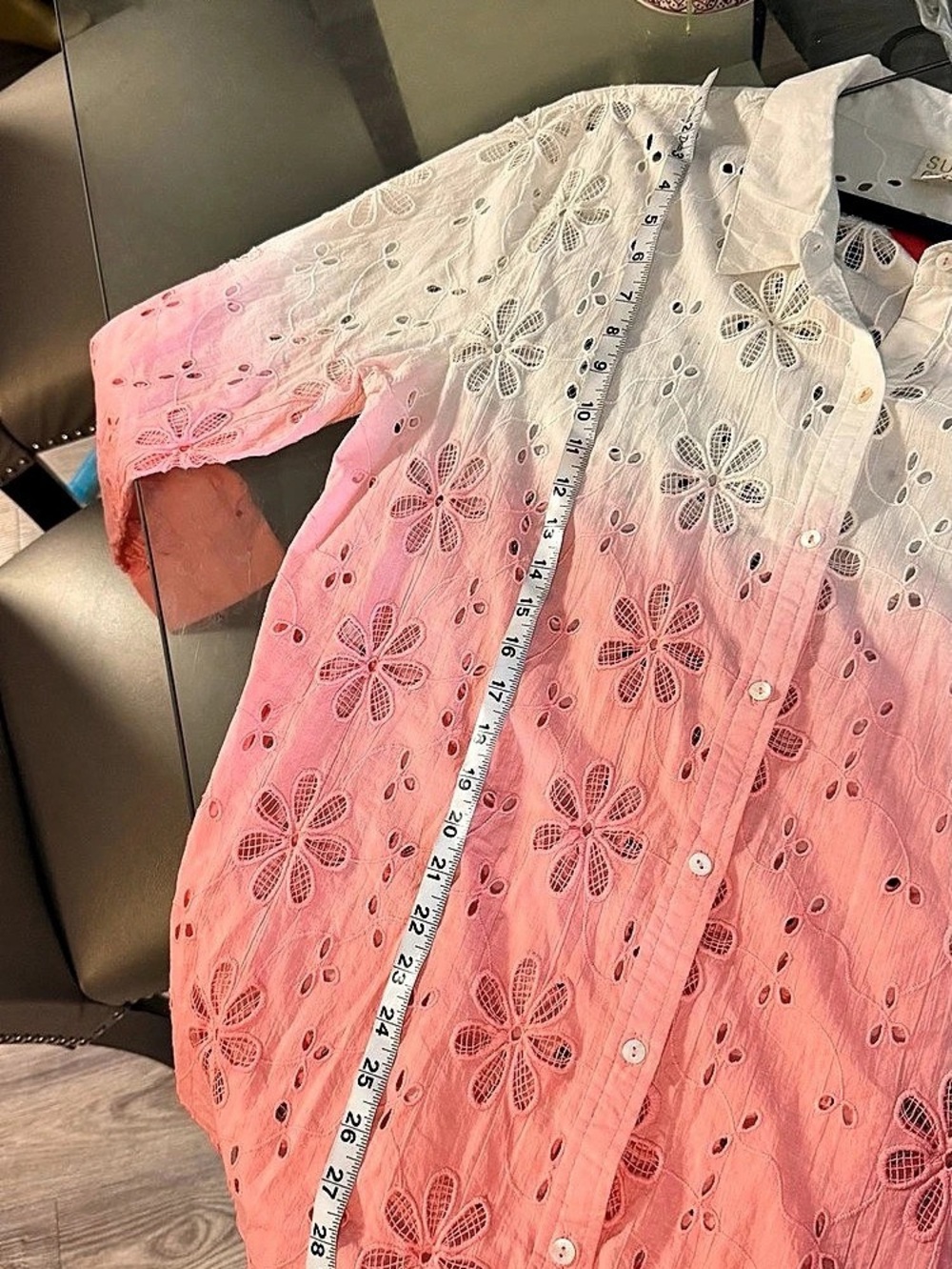 Sure Gypsy Floral Eyelet Ombre Shirt Pink & White Size Large - Picture 4 of 6